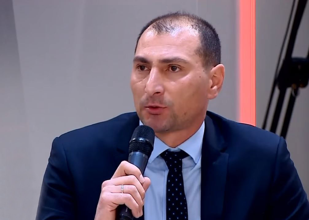 „ნაციონალური მოძრაობის“ ახალი წევრი ზვიად ქვლივიძე - „აწარმოე საქართველოს“ დირექტორიც ვიყავი, ფულს არ ვაკეთებდი, მხოლოდ ხელფასით ვცხოვრობდი