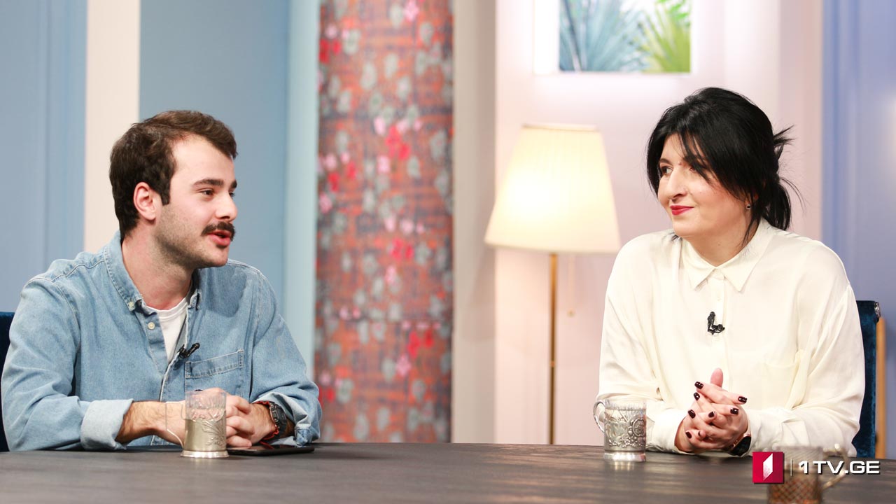 პირველი არხის ახალი უნიკალური აპლიკაცია, MobileTV!  სტუმრები: თამარ კაციტაძე, საზოგადოებრივი მაუწყებლის ახალი მედიის დეპარტამენტის ხელმძღვანელი; თემუკა მოსულიშვილი, MobileTV - ის  ხელმძღვანელი