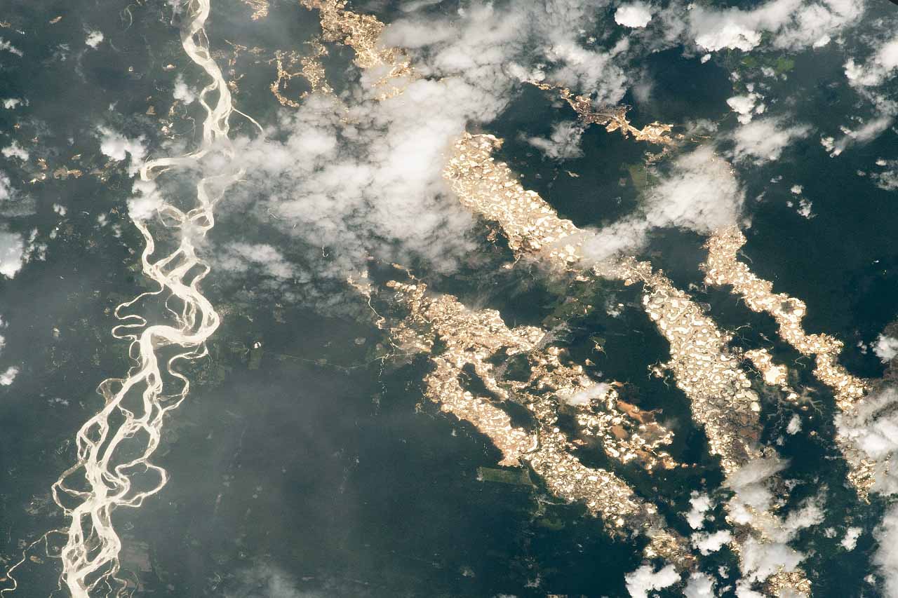 NASA-ს მიერ გამოქვეყნებულ ფოტოებზე ამაზონის აუზის „ოქროს მდინარეები“ ჩანს — #1tvმეცნიერება