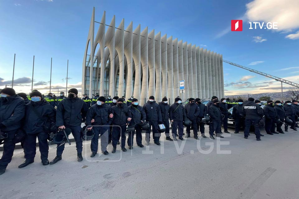 ვითარება „ნაციონალური მოძრაობის“ ოფისთან #მოამბე სპეციალური გამოშვება