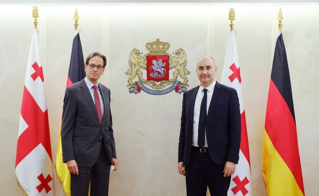 საქართველოს თავდაცვის მინისტრმა გერმანიის ფედერაციული რესპუბლიკის ელჩს და თავდაცვის ატაშეს უმასპინძლა