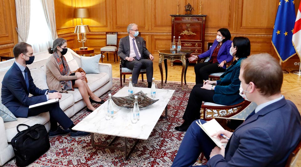 Վրաստանի նախագահի վարչությունը պաշտոնական տեղեկատվություն է տարածել Սալոմե Զուրաբիշվիլիի և Քրիստիան Դանիելսոնի հանդիպման մասին