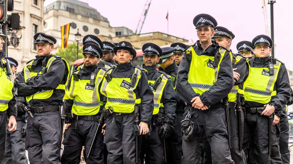 კანონპროექტის მიხედვით, დიდ ბრიტანეთში პოლიციას უფლება ექნება, დასაჯოს დემონსტრანტები საზოგადოებრივი წესრიგის დარღვევისკენ მიმართული, წინასწარ განზრახული და ბოროტი ქმედებების გამო