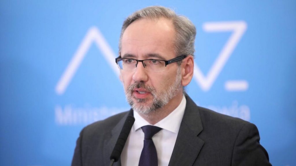პოლონეთის ჯანდაცვის მინისტრი აცხადებს, რომ ქვეყნის მონაცემებით, ვაქცინა ვირუსის წინააღმდეგ 99 პროცენტით ეფექტურია