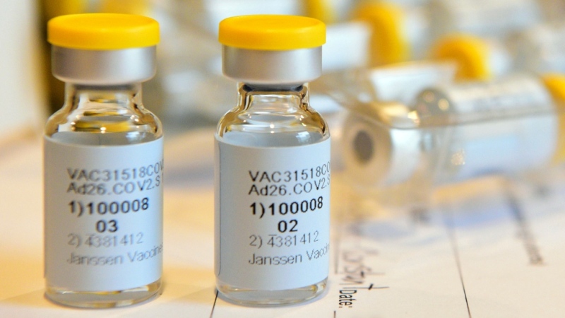 აშშ-მა, ევროკავშირმა და სამხრეთ აფრიკამ „ჯონსონ ენდ ჯონსონის“ ვაქცინის გამოყენება დროებით შეაჩერეს