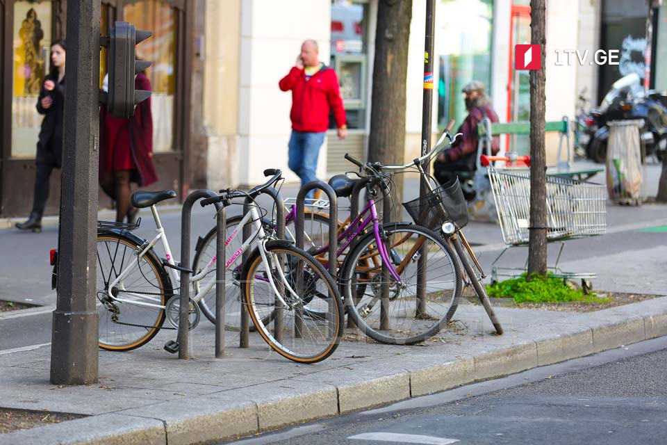 პარიზის ცენტრში საავტომობილო მოძრაობა შეიზღუდება და პრიორიტეტი ველოსიპედებს მიენიჭება