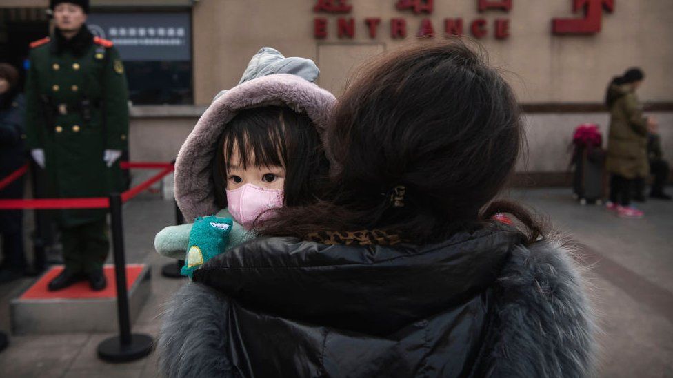 ჩინეთის ხელისუფლებამ წყვილებს სამი შვილის ყოლის ნება დართო