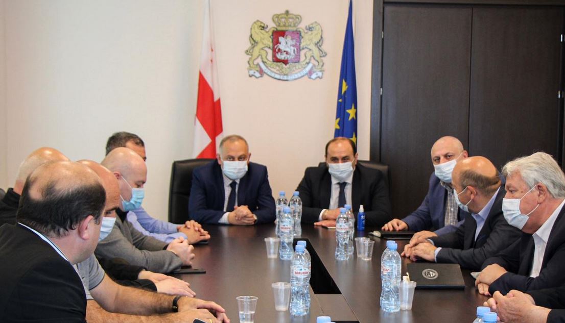 შიდა ქართლის სამხარეო ადმინისტრაციაში რეგიონის ახალი სახელმწიფო რწმუნებული წარადგინეს