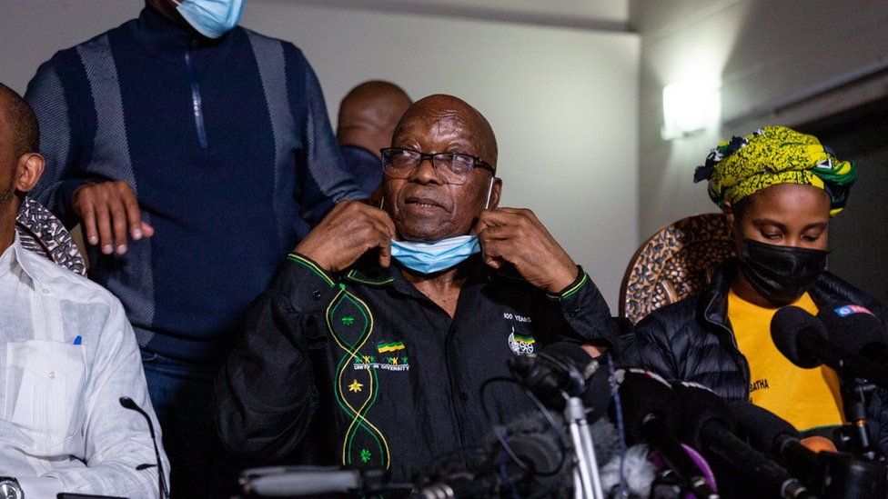 სამხრეთ აფრიკის ყოფილი პრეზიდენტი პოლიციას ჩაბარდა