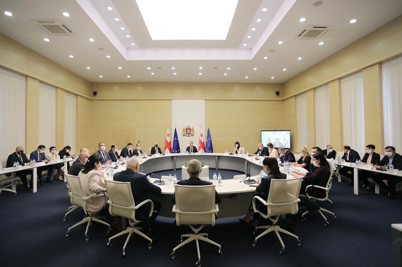 უწყებათაშორისმა საკოორდინაციო საბჭომ მასობრივი ვაქცინაციის პროცესის კიდევ უფრო გააქტიურებაზე იმსჯელა