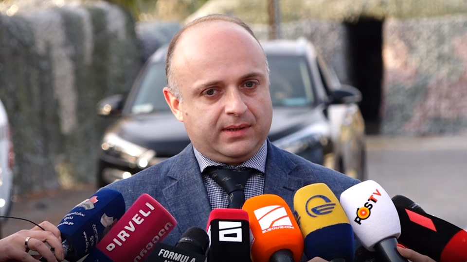 İrakli Antadze, Zaza Qaxeladzenin sərbəst buraxılması üçün bəzi fürsətlərin olduğunu söylədi