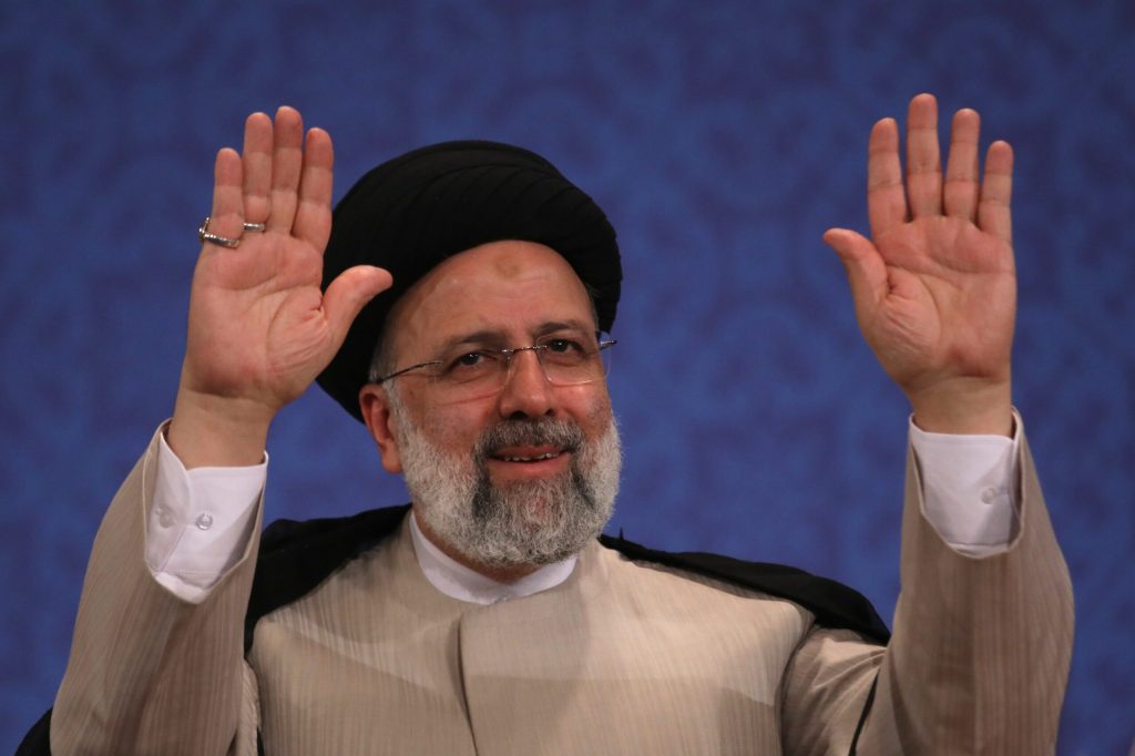 ირანის ახლად არჩეული პრეზიდენტი ებრაჰიმ რაისი დღეს ფიცს დადებს და უფლებამოსილების შესრულებას შეუდგება