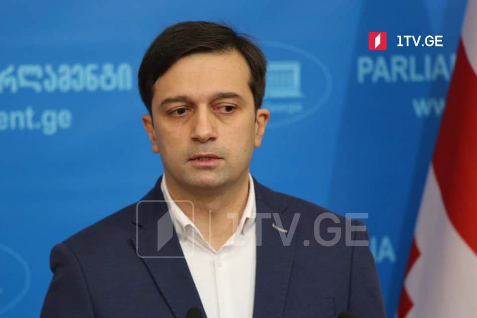 Levan İoseliani – Koronavirus partiya zəminində heç kəsi seçmir, seçkilərin təxirə salınmasının lazım olub -olmamasına mütəxəssislərin qərar verməsi vacibdir