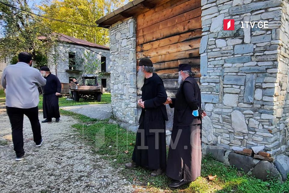სალხინოს მამათა მონასტერში ახლად დანიშნული ეკონომოსის მისვლას დაპირისპირება მოჰყვა