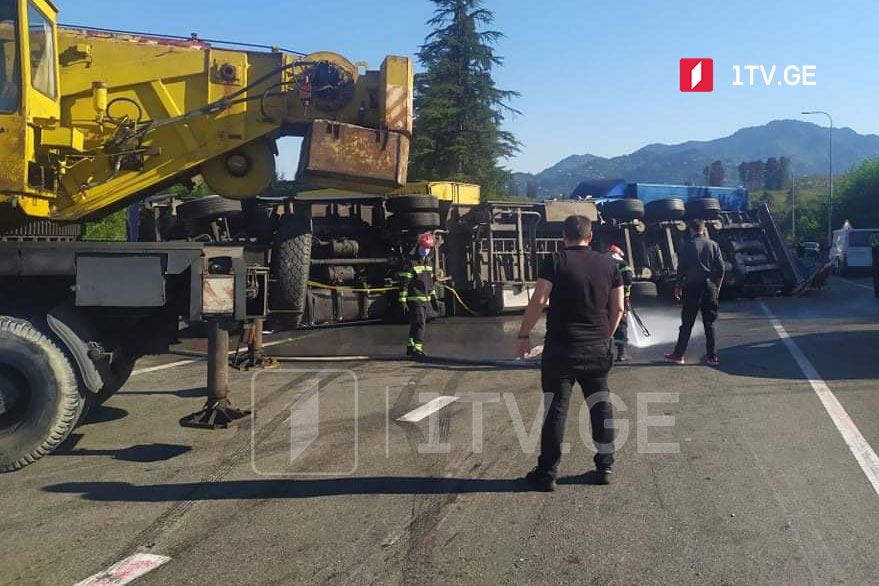 Çakvi tuneli yaxınlığında yol qəzası baş verdi