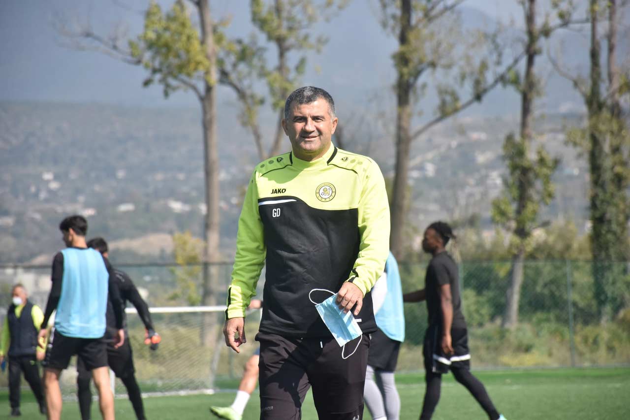 მოთამაშეებს ვეუბნები, სიარულით ფეხბურთს ვერ მოვიგებთ - „სიონის“ მწვრთნელმა პრობლემებზე ისაუბრა #1TVSPORT