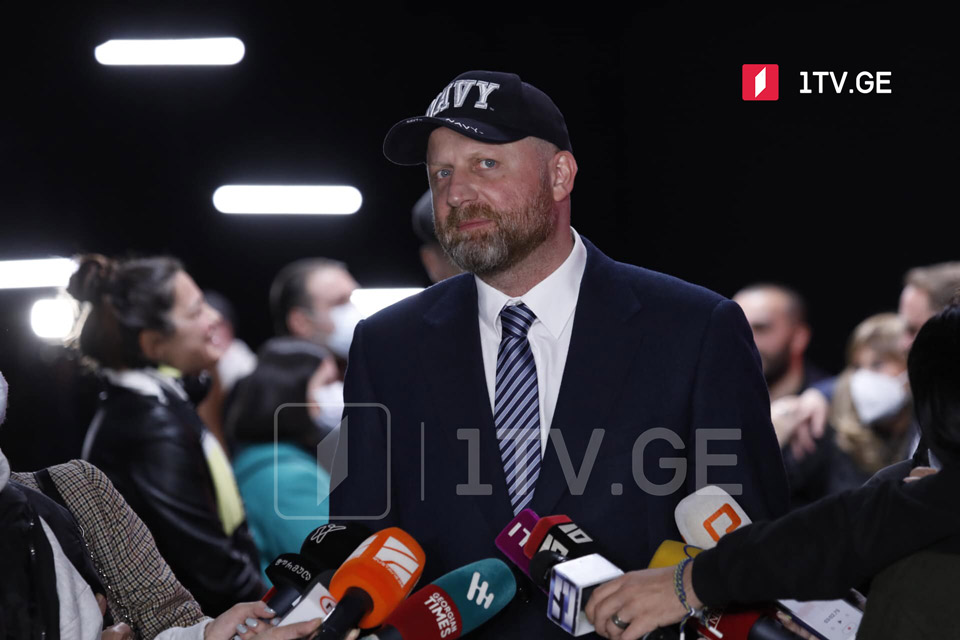 Zurab Caparidze bəyan edir ki, Rustavinin 12 saylı müəssisəsi qarşısında planlaşdırılmış aksiyada iştirak etməyəcək