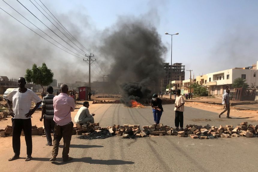 სუდანში სახელმწიფო გადატრიალების წინააღმდეგ გამოსული დემონსტრანტებისთვის სამხედროების მიერ გახსნილ ცეცხლს შვიდი ადამიანი ემსხვერპლა
