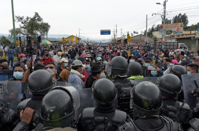 ეკვადორში პოლიციასა და დემონსტრატებს შორის შეტაკება მოხდა