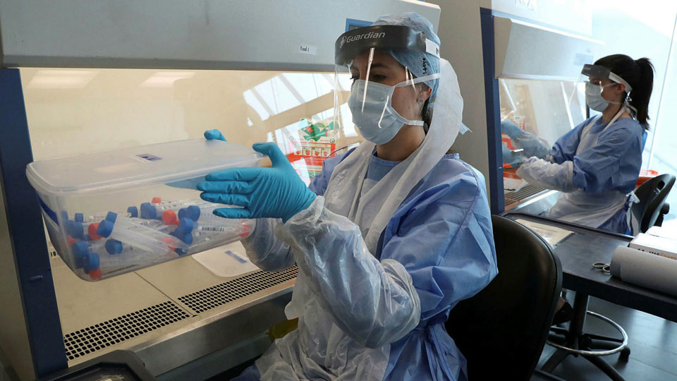 Второй день подряд в Украине регистрируется рекордное количество случаев инфицирования коронавирусом