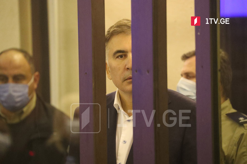 Михаил Саакашвили - У меня было более чем достаточно ошибок, о которых очень сожалею, это ошибка, что мы не смогли создать независимый суд, это коснулось моих соучастников, и теперь и меня тоже, ошибки и проступки - это одно, а преступление - другое