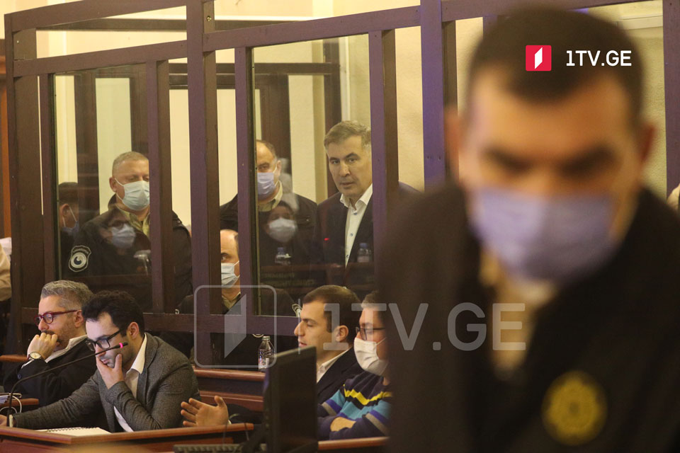 Суд над Михаилом Саакашвили после перерыва продолжится без него