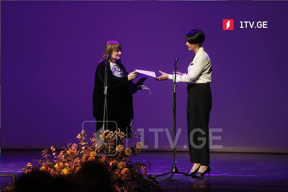 Tinatin Berdzenishvili, Director General of the GPB, was awarded by the 16th International Easter Festival