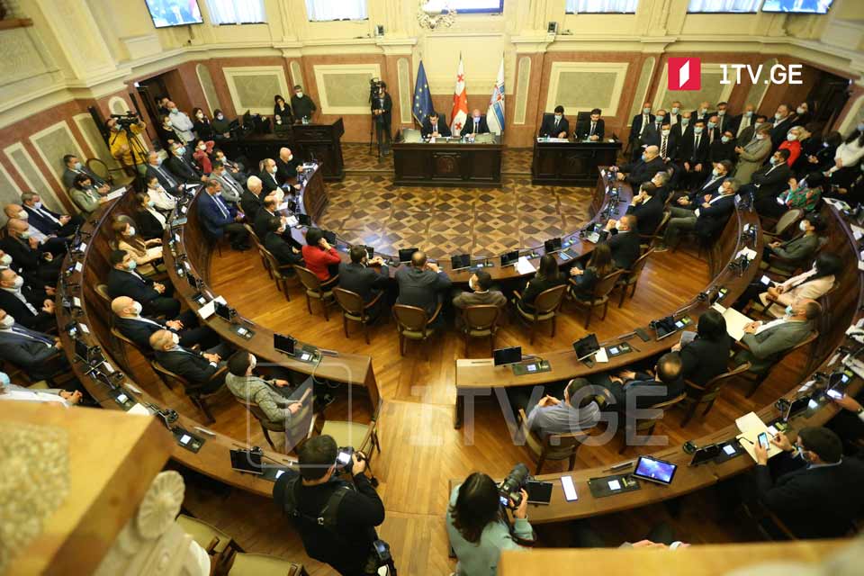 Խորհրդարանի նման ավագանիներում նույնպես կլինի մեծամասնություն և ընդդիմություն