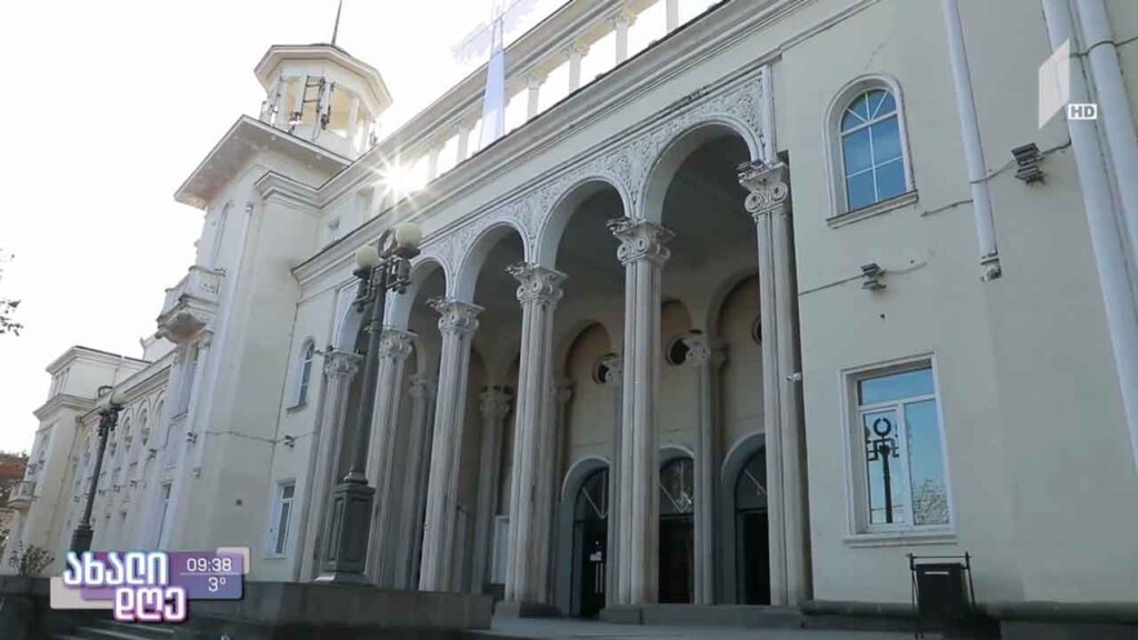 რუსთავის თეატრი 55-ე საიუბილეო სეზონისთვის ემზადება
