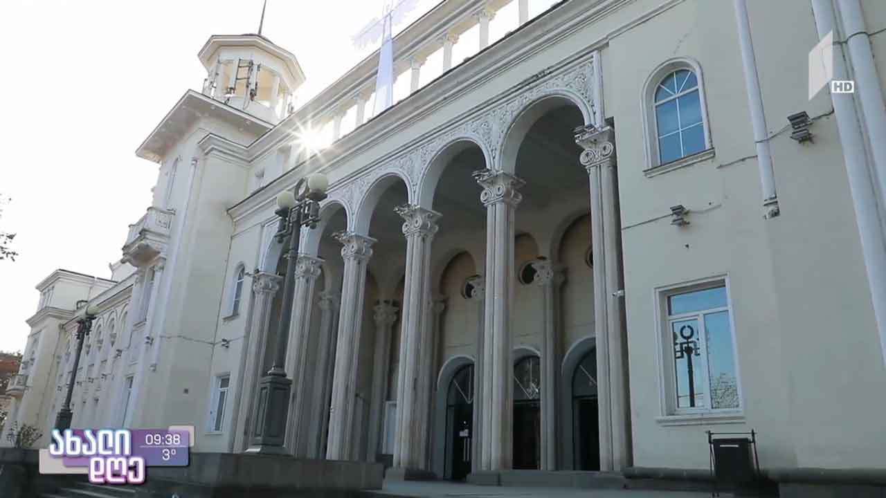 რუსთავის თეატრი 55-ე საიუბილეო სეზონისთვის ემზადება