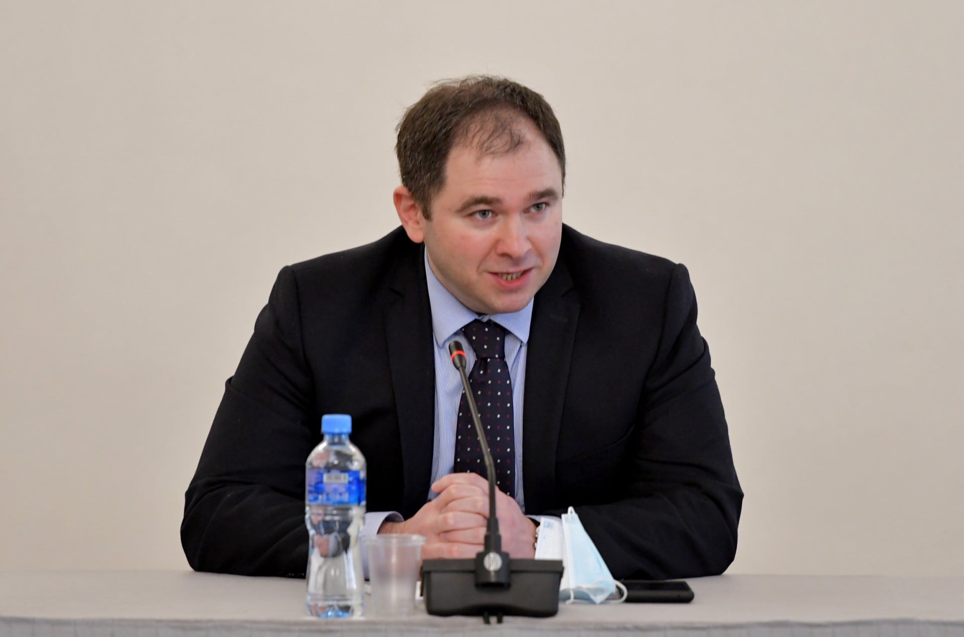 ნიკოლოზ სამხარაძე ლონდონში აკრედიტებული დიპლომატიური კორპუსის წარმომადგენლებს შეხვდა