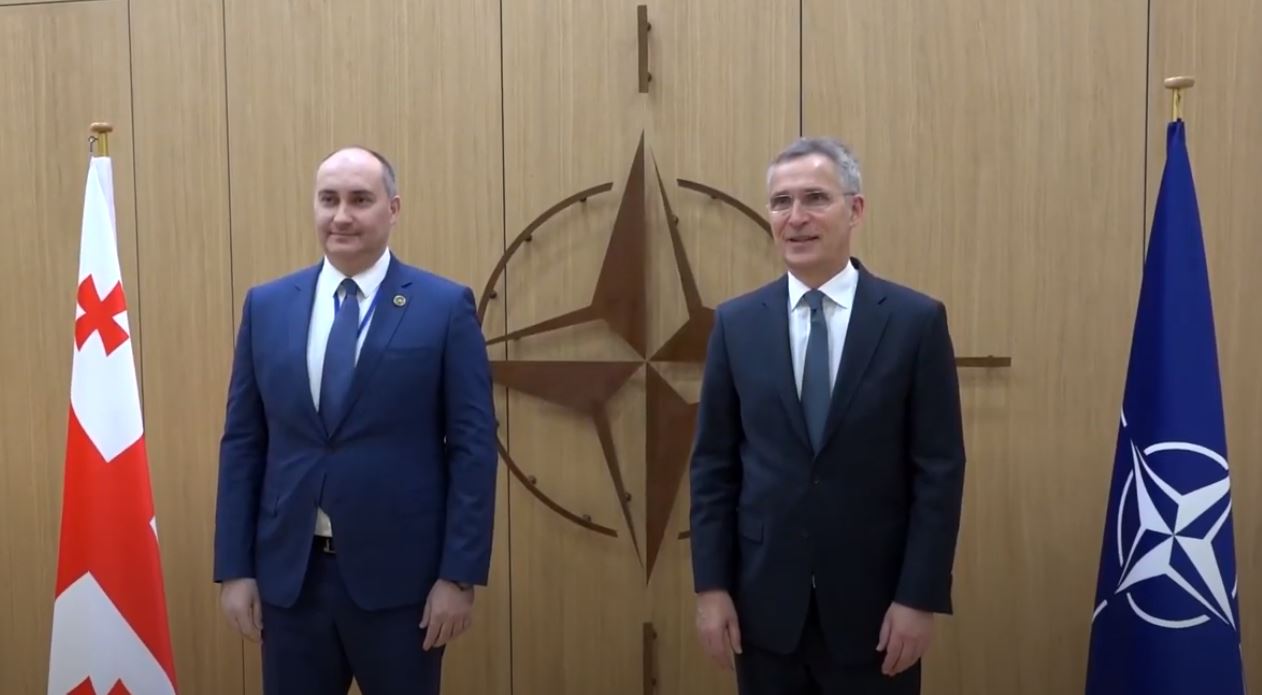 ჯუანშერ ბურჭულაძე ბრიუსელში იენს სტოლტენბერგს შეხვდა