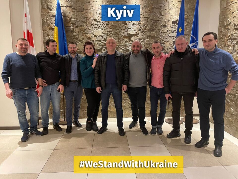 დავით ზალკალიანი კიევსა და ოდესაში მომუშავე ქართველ დიპლომატებს მამაცობისა და პროფესიონალიზმისთვის მადლობას უხდის