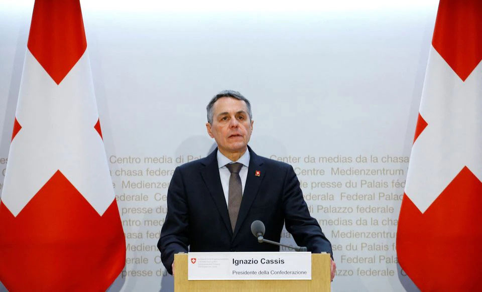 შვეიცარიის პრეზიდენტი აცხადებს, რომ შესაძლოა, ქვეყანა რუსეთის წინააღმდეგ სანქციებს შეუერთდეს და რუსული აქტივები დააყადაღოს