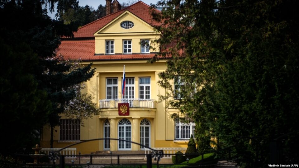 სლოვაკეთმა რუსეთის საელჩოს სამი თანამშრომლის ქვეყნიდან გაძევების გადაწყვეტილება მიიღო