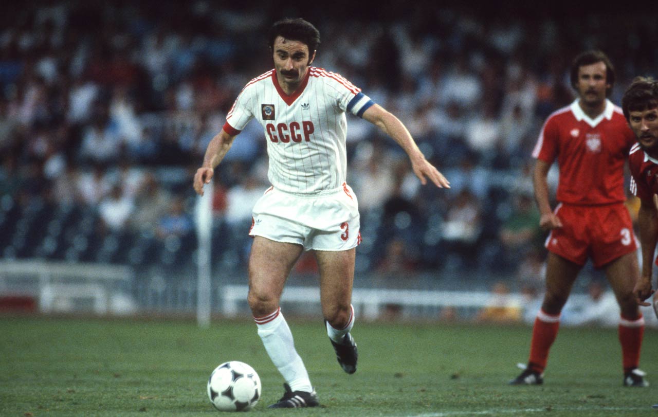 40 მატჩი ევროთასებზე - ლეგენდარული ქართველი მცველი ალექსანდრე ჩივაძე 67 წლისაა [ვიდეო] #1TVSPORT - 1TV