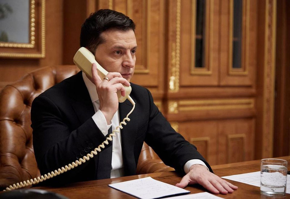 Vladimir Zelenski və Olaf Şolz arasında telefon söhbəti baş tutdu