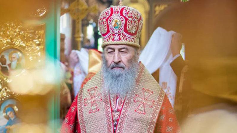 მოსკოვის საპატრიარქოს დაქვემდებარებული მიტროპოლიტი ონუფრი ვლადიმერ პუტინს „აზოვსტალში“ ბლოკირებული უკრაინელი სამხედროების „ექსტრაქციის“ პროცედურით ევაკუაციისკენ მოუწოდებს