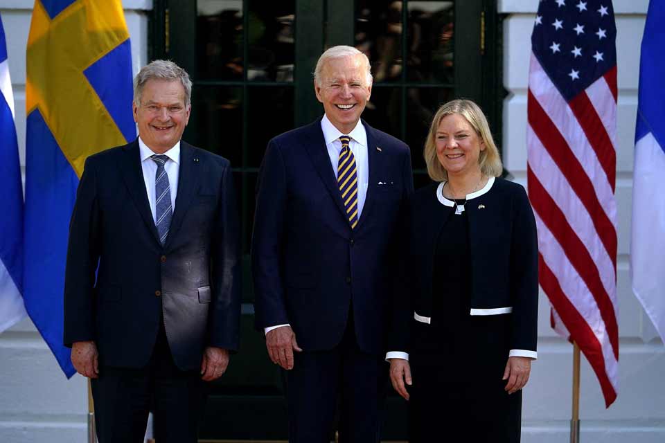ჯო ბაიდენი თეთრ სახლში ფინეთის პრეზიდენტსა და შვედეთის პრემიერს ხვდება