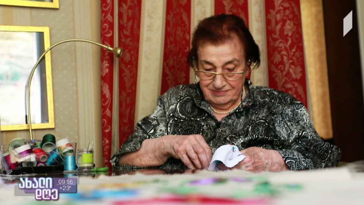 91 წლის ასაკში დაწყებული ქარგვა და დაუვიწყარი საჩუქარი შვილიშვილს - მერი რუხაძის ისტორია