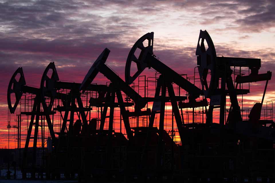 „ბლუმბერგი“ - რუსეთი ნავთობის ექსპორტს დასავლეთის სანქციების გვერდის ავლით ახდენს