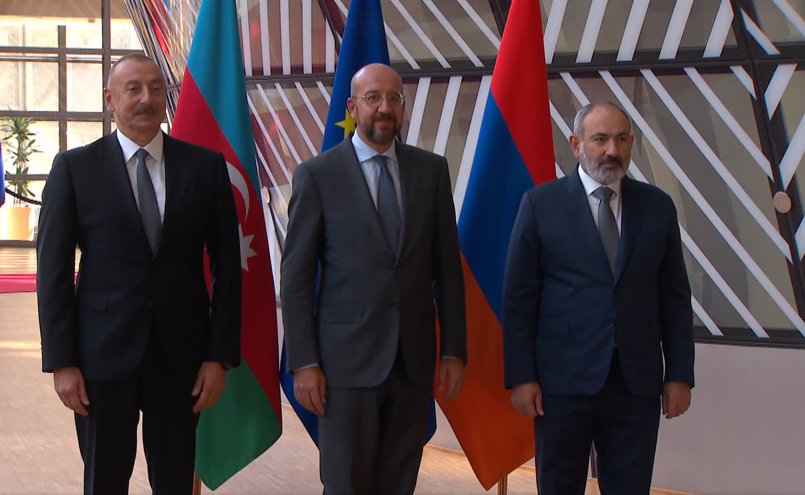 ბრიუსელში ნიკოლ ფაშინიანისა და ილჰამ ალიევის შეხვედრა მიმდინარეობს