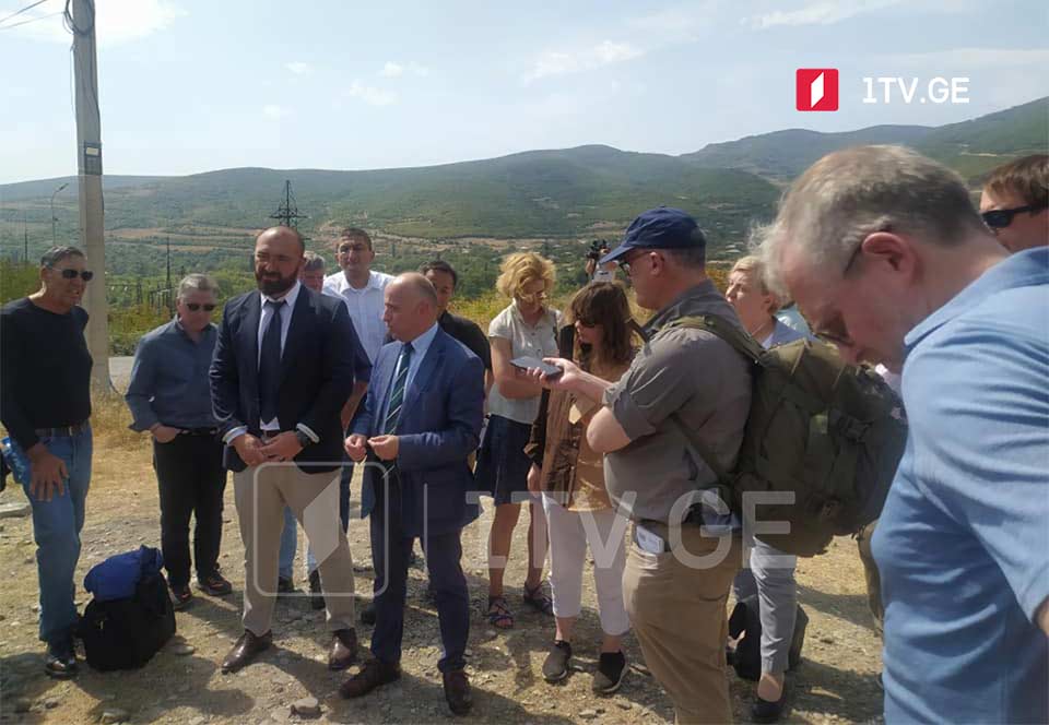 თბილისის საერთაშორისო კონფერენციის „დიდება უკრაინას“ მონაწილეები სოფელ ოძისში, საოკუპაციო ხაზთან იმყოფებოდნენ