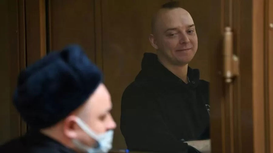 მოსკოვის სასამართლომ ჟურნალისტი ივან საფრონოვი სახელმწიფო ღალატში დამნაშავედ ცნო და 22 წლით თავისუფლების აღკვეთა მიუსაჯა