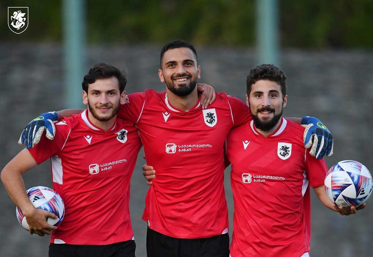 სრული შემადგენლობით შეიკრიბნენ - საქართველოს ეროვნულ გუნდს კვარაცხელია და ლეგიონერები შეუერთდნენ #1TVSPORT