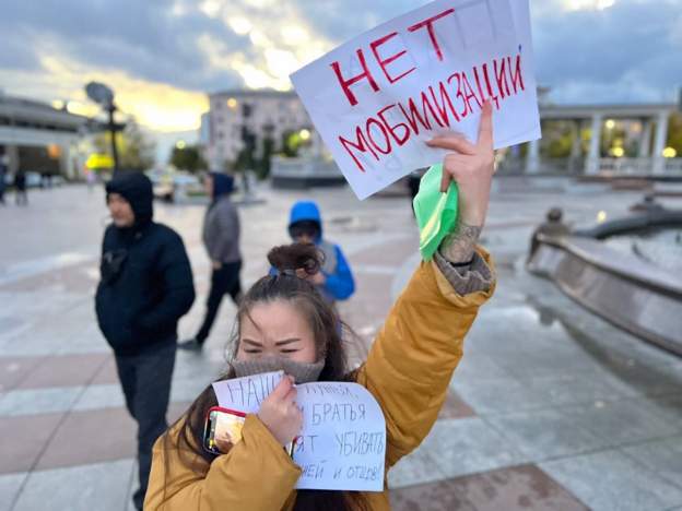 მედიის ცნობით, რუსეთის ზოგიერთ ქალაქში მობილიზაციის წინააღმდეგ საპროტესტო გამოსვლები დაიწყო, ვრცელდება ინფორმაცია დაკავებების შესახებ