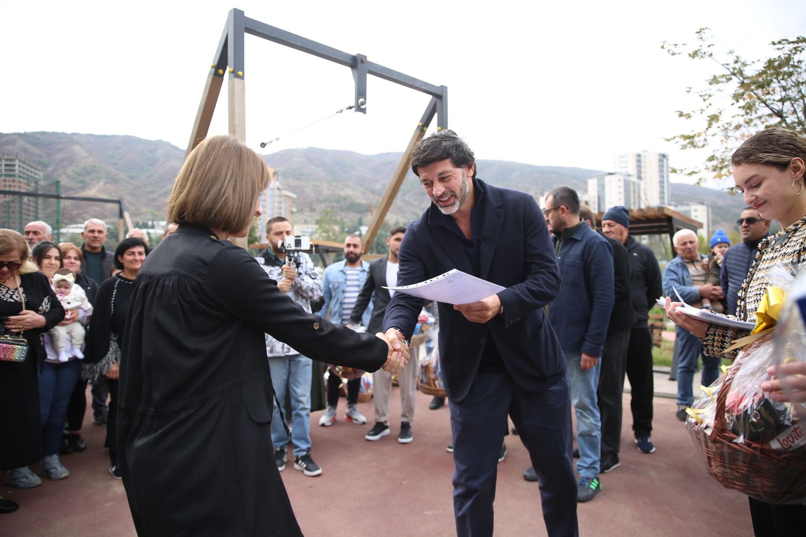 ისნის, კრწანისისა და მთაწმინდის რაიონებში მცხოვრებ 58 ოჯახს საცხოვრებელი ფართები დაუკანონდათ