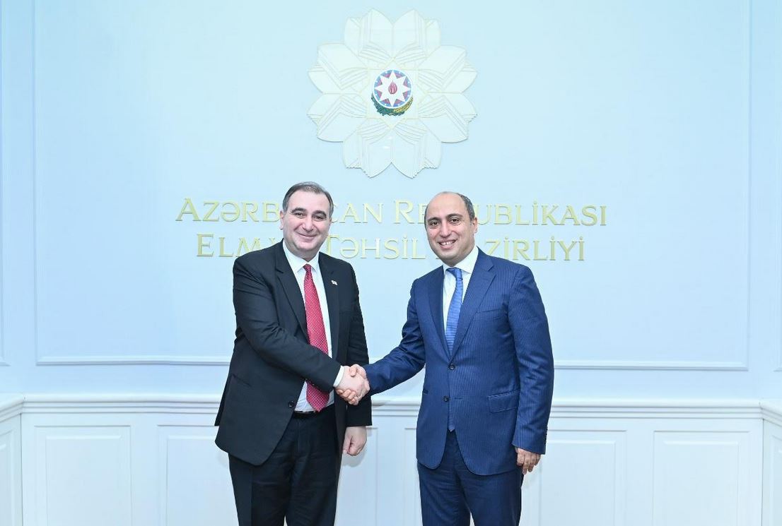 მიხეილ ჩხენკელი აზერბაიჯანელ კოლეგას შეხვდა