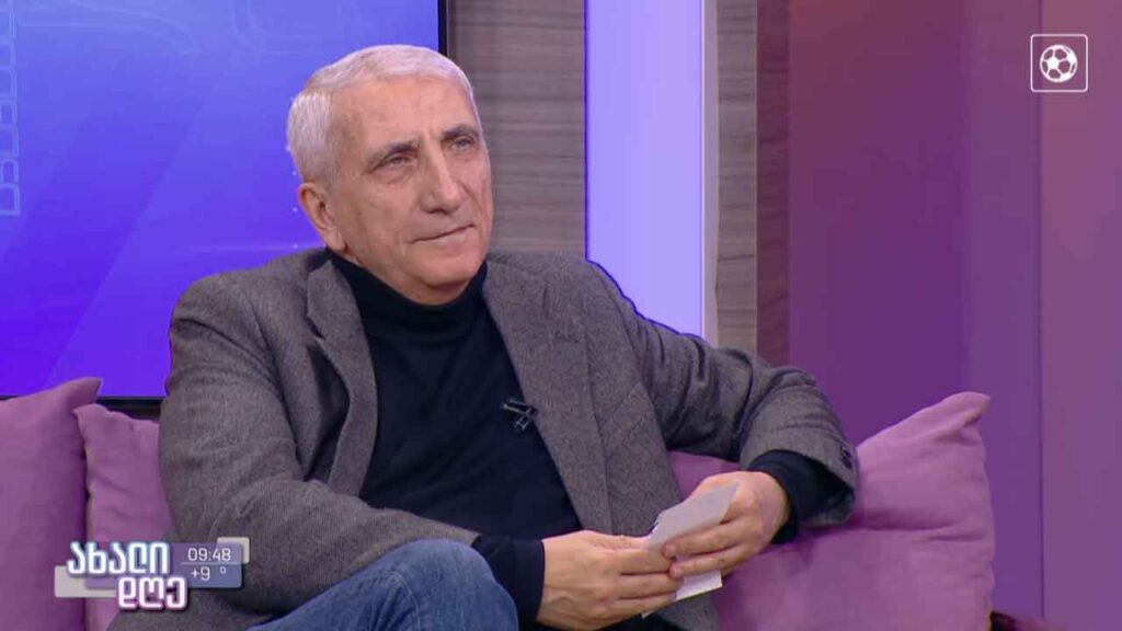 „ცხრის ნახევარზე“- გია მურღულიას ახალი წიგნი – გიორგი კეკელიძის რუბრიკა