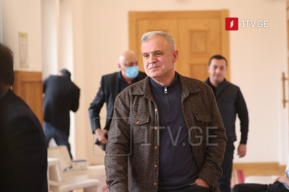 „ნაციონალურ მოძრაობაში“ აცხადებენ, რომ თემურ ჯანაშია, რომელიც პარლამენტში შიმშილობდა, ჯანმრთელობის მდგომარეობის გამო, საავადმყოფოშია გადაყვანილი